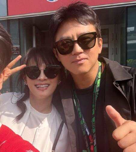 孙俪邓超结婚15周年 孙俪发文庆结婚15周年