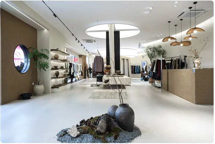 从“包租公”到“合伙人”，朝天门服装批发市场开启转型实验