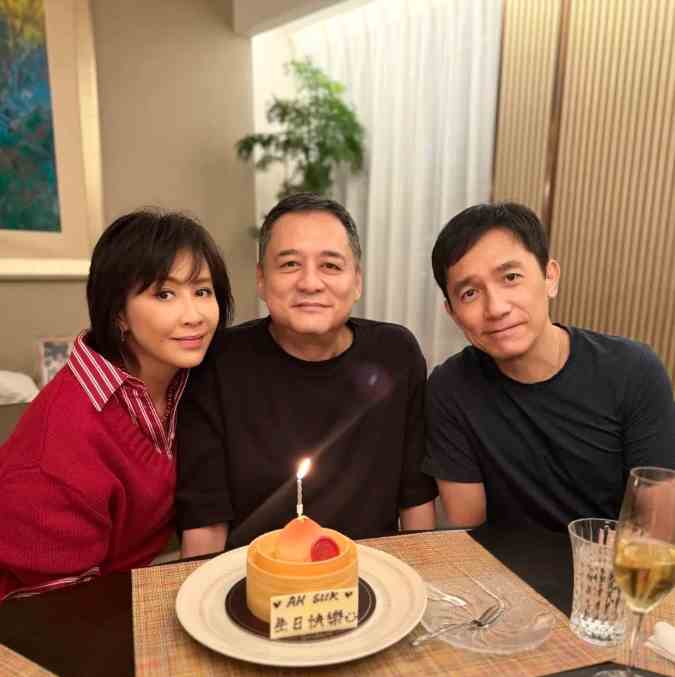 刘嘉玲、梁朝伟夫妇为张叔平庆生