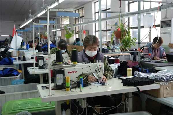 河北隆尧县：服装产业全链条 家门口就业3万人