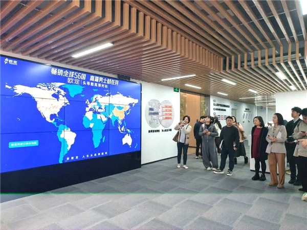 2026 “穿粤时尚潮服荟” 广州启幕，政企平台联动赋能服装产业出海