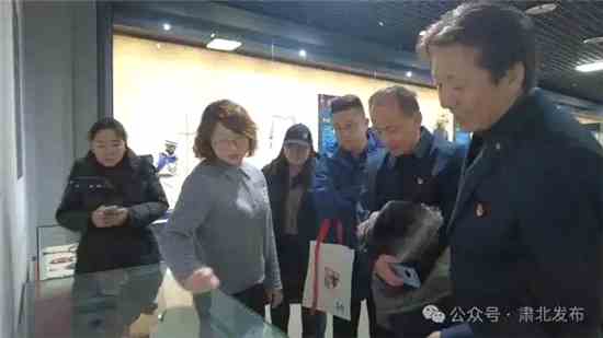 裕固族传统服饰展在肃北县开展