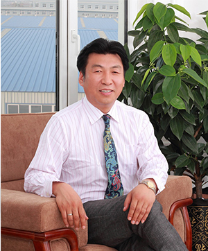 遼寧春光制藥裝備股份有限公司董事長畢春光