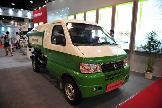 新能源專用車中，純電動貨車15款、純電動專用車367款、純電動牽引車2款、插電式混合動力專用車1款、燃料電池專用車3款。