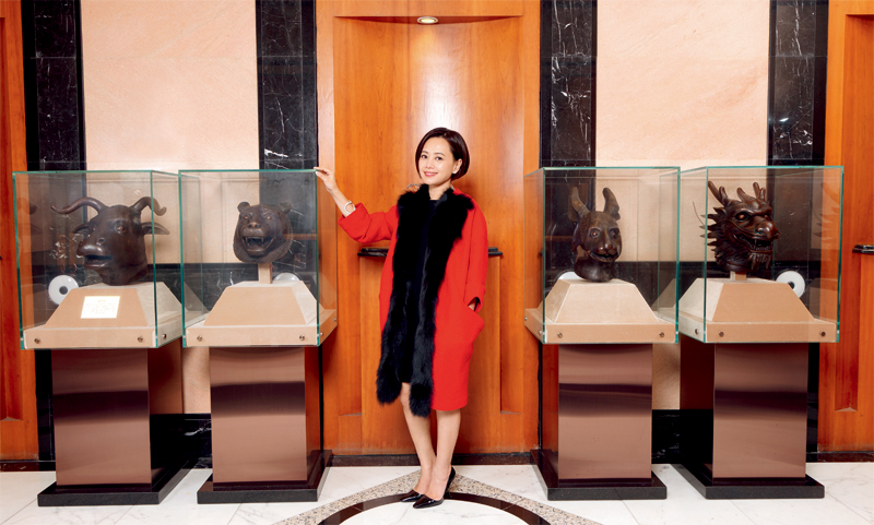 （圖為香港證券商協(xié)會(huì)主席楊玳詩）