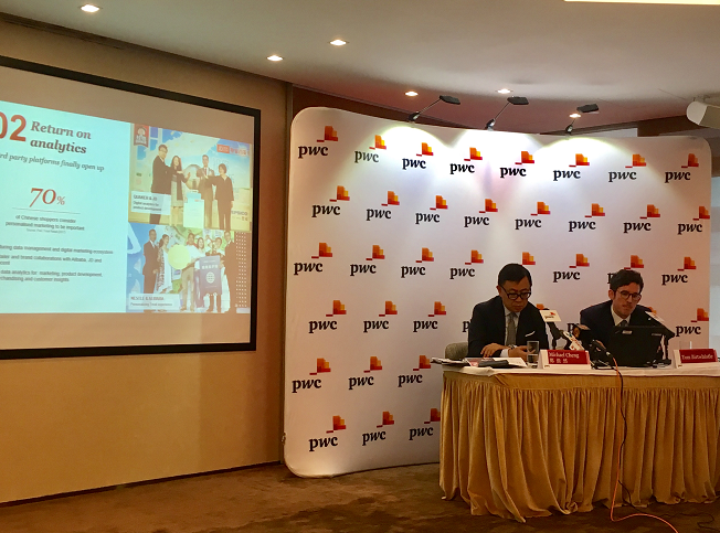 普華永道亞太區(qū)零售及消費(fèi)品行業(yè)主管合伙人鄭煥然表示，對(duì)于全球的零售商和品牌而言，中國是一個(gè)必須參與和爭贏的市場，國內(nèi)4.15億名千禧一代消費(fèi)者持續(xù)增長的購買力，將可支撐未來的增長。