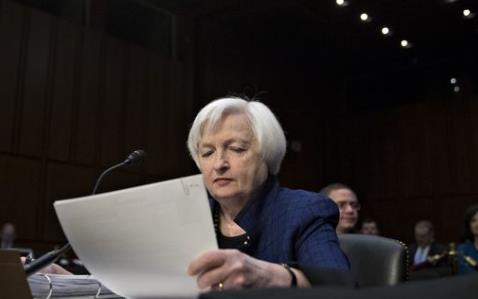 耶倫作證是表示，自11月會(huì)議以來，數(shù)據(jù)符合預(yù)期，通脹也在不斷回升，加息證據(jù)越來越強(qiáng)勁。經(jīng)濟(jì)溫和復(fù)蘇，通脹有望重回2%目標(biāo)，油價(jià)下跌也提振了家庭消費(fèi)。若未來數(shù)據(jù)提供更多支撐，近期加息將是適宜的。