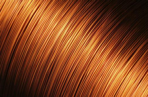 期銅觸兩個(gè)月高位重挫1.4%，美元走強(qiáng)減產(chǎn)擔(dān)憂引波動(dòng)