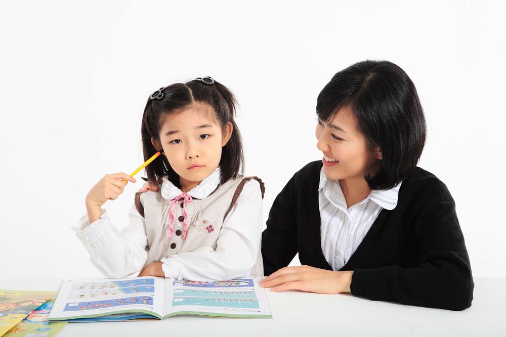 2月17日，民辦教育供應商宇華教育(06169)第二日招股，據(jù)5間券商統(tǒng)計，累計為其借出320萬元孖展額，對比其公開發(fā)售集資1.905億元計，相當于只有約1.7%認購。