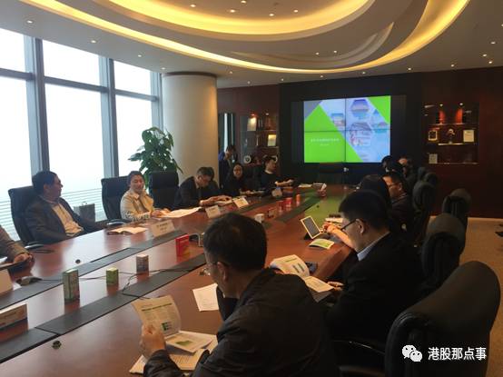 2017年3月30日康臣藥業(yè)（01681HK）發(fā)布了2016年全年業(yè)績公告，截至2016年12月31日，實現(xiàn)營業(yè)收入12.23億元（人民幣，下同）較2015年大幅增長47.2%；實現(xiàn)凈利潤3.08億元，較2015年增長23.2%；每股基本及攤薄盈利0.32元，較2015年增加28%，董事會建議派末期息每股0.05港元。