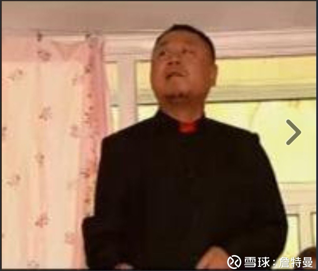 姓名:范德彪个人简历:维多利亚国际娱乐广场总经理保