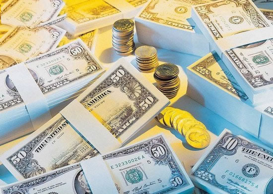 中債登最新公布的數(shù)據(jù)顯示，截至2017年1月底，境外機構(gòu)持有的中國國債規(guī)模下降19億元人民幣(單位下同)，至4217.51億元，為自2015年10月以來首次環(huán)比下降，此前連續(xù)14個月環(huán)比上升。