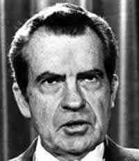 尼克松被指控参与水门事件(TodayinHistory.cn)