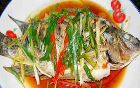 在家怎么做清蒸鱼好吃 231110563xg4.jpg