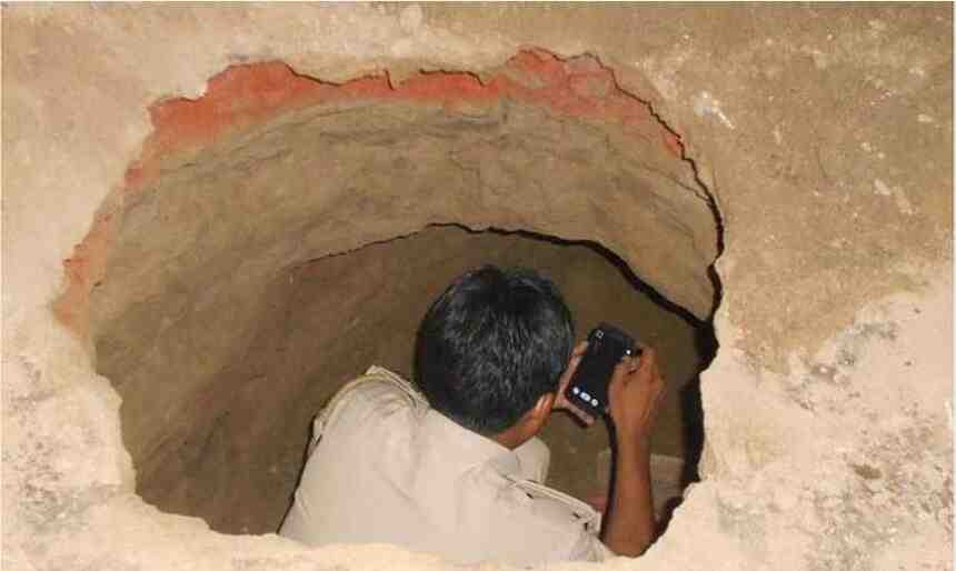 简直了！印度一盗贼2个月挖40米隧道至银行仓库，钱太多搬不完结果被抓