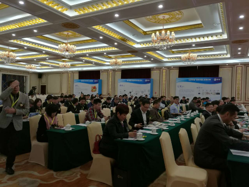 石墨烯技術(shù)創(chuàng)新論壇會(huì)完美落幕2017機(jī)遇與挑戰(zhàn)并存 