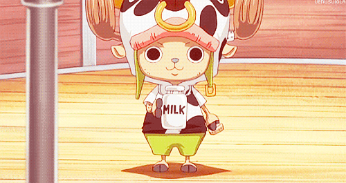 乔巴喝牛奶的样子真是太可爱啦