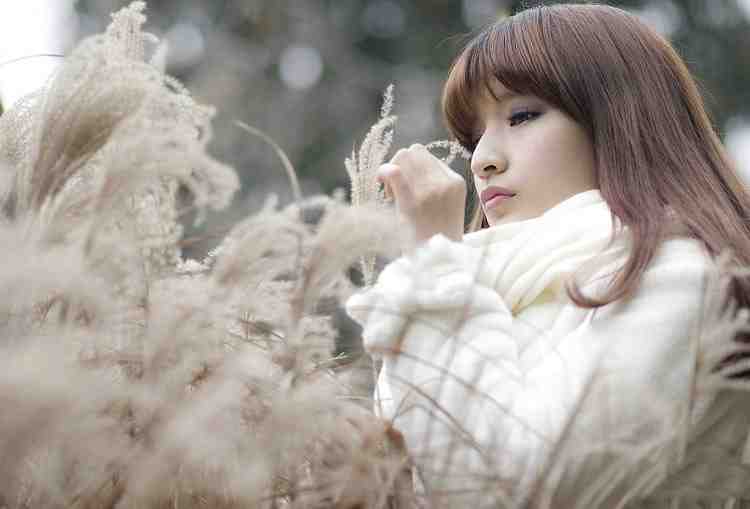 清纯少女冬季唯美写真白嫩迷人