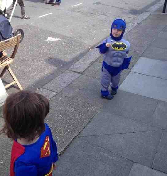 超人和蝙蝠侠相遇了