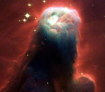 美国宇航局发布的哈勃望远镜拍的锥状星云照片，许多人声称它是一个耶稣的形象。