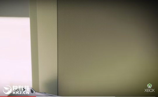 地球最強(qiáng)游戲機(jī)！微軟Xbox One X天蝎版開(kāi)箱：3300元