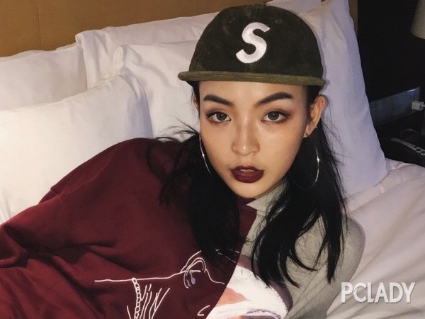 VAVA素顏上熱搜 擋不住的黑眼圈侵襲