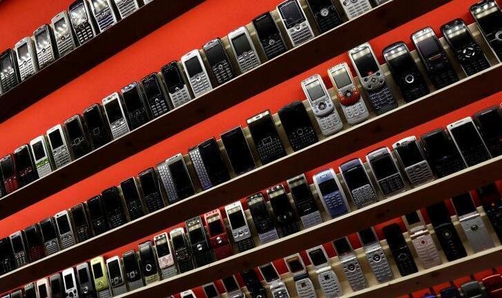 斯洛伐克一博物馆展出老式手机 满满怀旧风