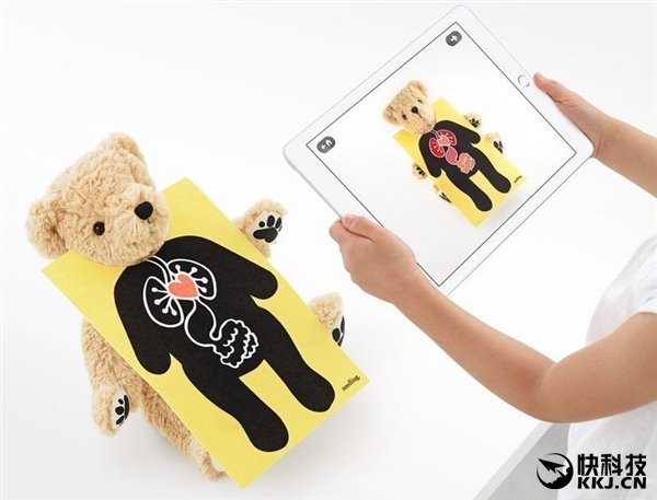 苹果新AR互动玩具 独家开卖Parker玩具熊