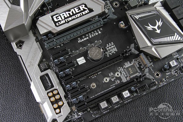 七彩虹 iGame Z370 Vulcan X