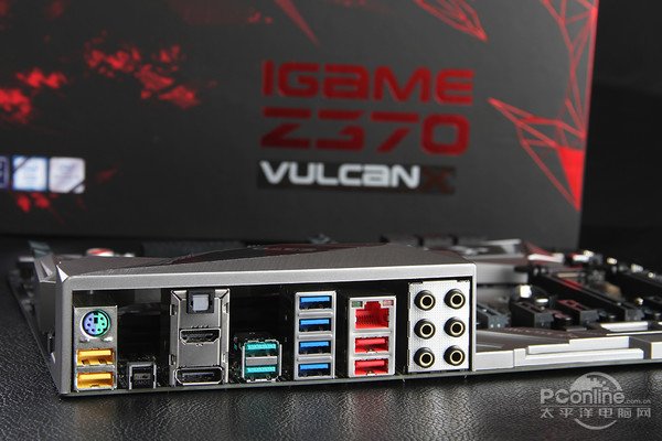 七彩虹 iGame Z370 Vulcan X