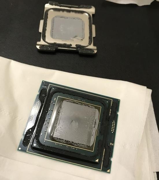 i97980xe首发18核36线程数框框就能乐一天