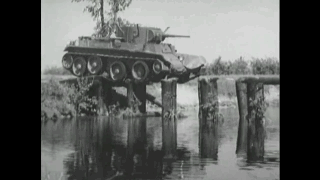 坦克过大桥