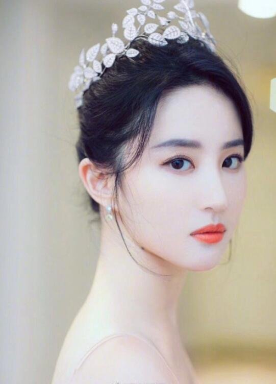 古典美女明星刘亦菲图片