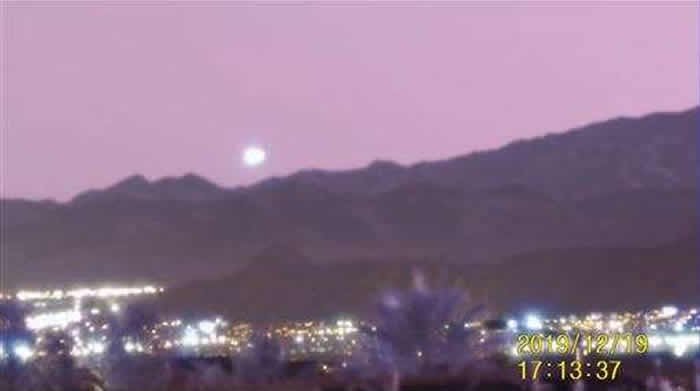 美国内华达州拉斯维加斯UFO现踪时速1600km飞行？