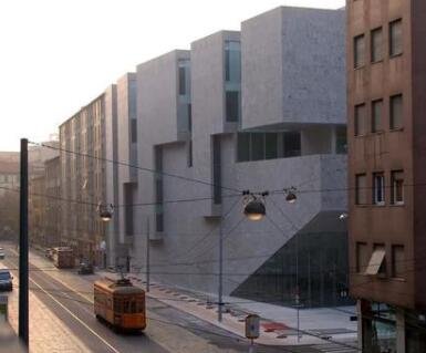 博科尼大學(xué) 博科尼大學(xué)