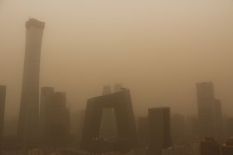 沙尘前锋进入北京