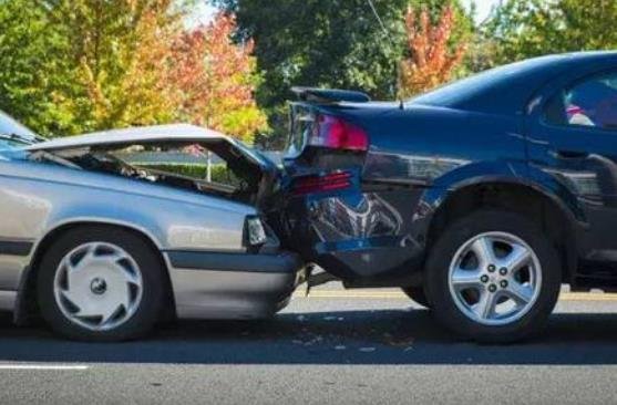 網(wǎng)上買車險(xiǎn).jpg 網(wǎng)上買車險(xiǎn).jpg