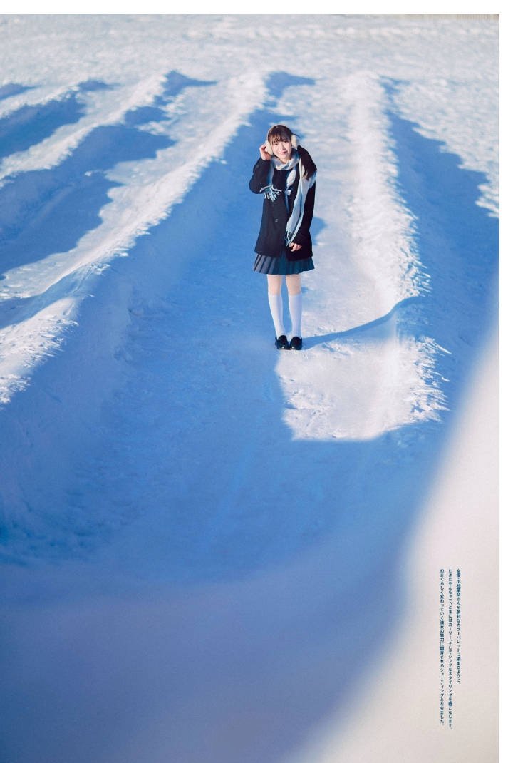 日本美女学生妹jk制服雪地写真