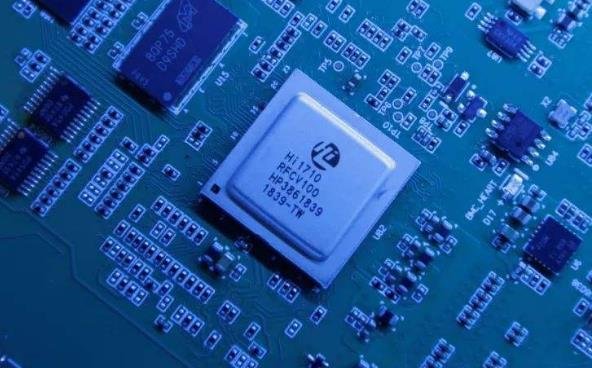 加快關(guān)鍵芯片等核心技術(shù)攻關(guān).jpg 加快關(guān)鍵芯片等核心技術(shù)攻關(guān).jpg