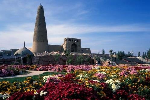 新疆维吾尔自治区成立65周年   .jpg