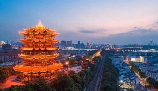 1985年以來黃鶴樓首次開放夜游 .jpg