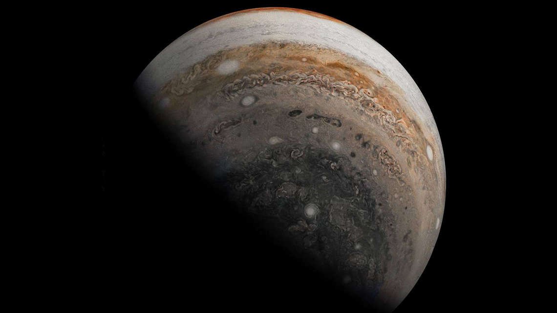 为什么木星上类似不明飞行物的风暴看起来像是外星人留下的