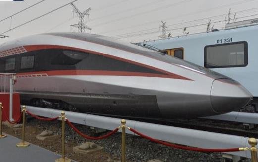 時(shí)速400公里可變軌動(dòng)車組下線 .jpg