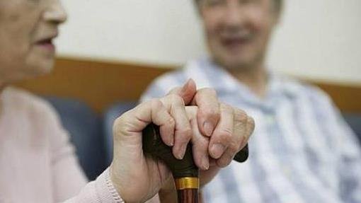 中國人均預(yù)期壽命增加近1歲 .jpg