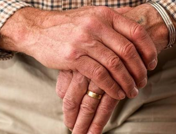 養(yǎng)老.png 養(yǎng)老.png