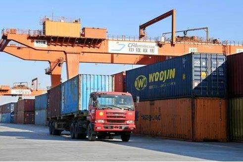 中國加入全球最大自貿(mào)區(qū) .jpg