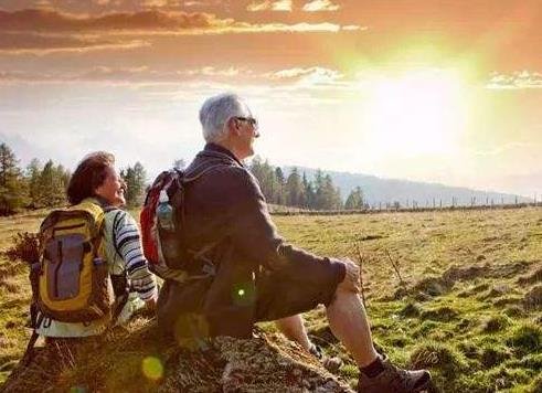 專家建議養(yǎng)老金領(lǐng)取早減晚增 .jpg 專家建議養(yǎng)老金領(lǐng)取早減晚增 .jpg