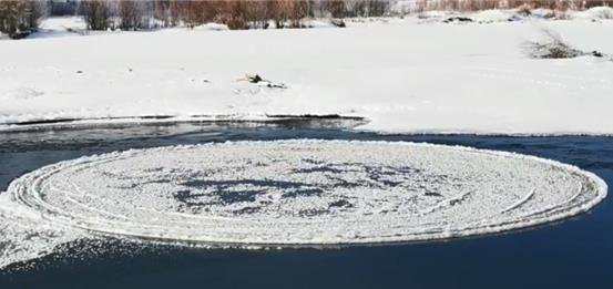 中國“冷極”再現(xiàn)冰盤.jpg 中國“冷極”再現(xiàn)冰盤.jpg