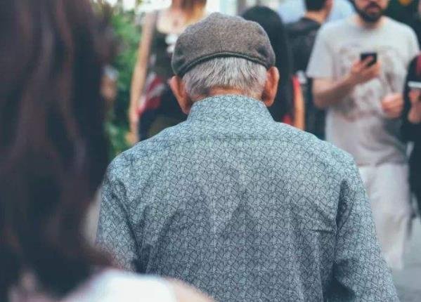 建議取消35歲招聘年齡限制  .jpg