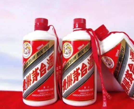 茅臺(tái)單季度銷售880萬瓶 .jpg 茅臺(tái)單季度銷售880萬瓶 .jpg